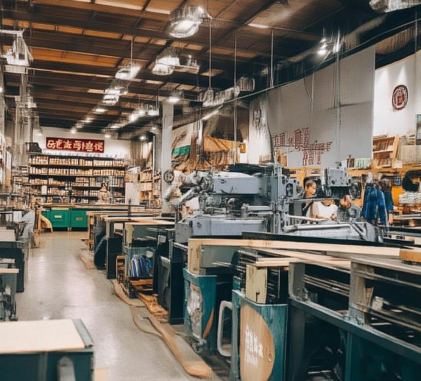 华兴二手木工机械设备，品质服务，安心选择，一站式服务